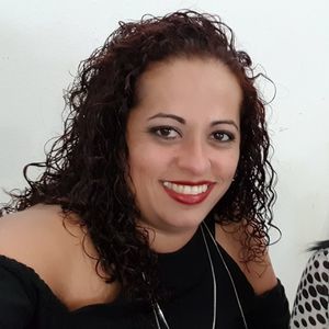 Meet your Posher, Ivette